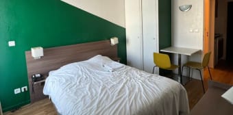Image 2 - Appartement · Carrieres Sous Poissy (78955) · 1 pièce · 17m²