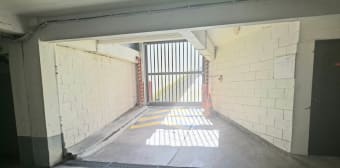 Image 3 - Parking/box · Boulogne Billancourt (92100) · 1 pièce · 17m²
