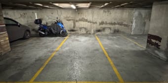 Image 2 - Parking/box · Paris (75015) · 11m²