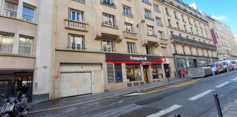 Image 1 - Parking/box · Paris (75009) · 1 pièce · 12m²