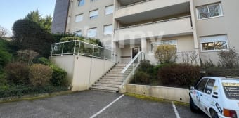 Image 2 - Parking/box · Ste Foy Les Lyon (69110) · 10m²