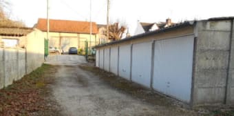Image 2 - Parking/box · Montargis (45200) · 10m²