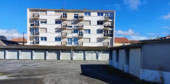 Image 2 - Parking/box · Reims (51100) · 10m²