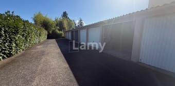 Image 2 - Parking/box · Limas (69400) · 12m²