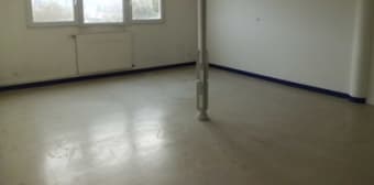 Image 2 - Bureaux · Ecole Valentin (25480) · 2 pièces · 163m²