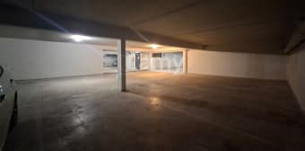 Image 3 - Parking/box · Reims (51100) · 8m²