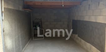 Image 3 - Parking/box · Salon De Provence (13300) · 13m²