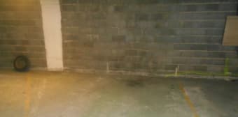 Image 1 - Parking/box · Toulouse (31000) · 1m²