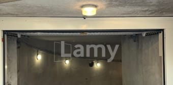 Image 3 - Parking/box · Paris (75010) · 9m²