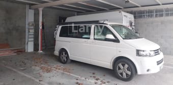 Image 1 - Parking/box · Issoire (63500) · 25m²