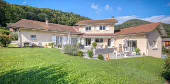 Image 1 - Maison/villa · St Martin D Uriage (38410) · 7 pièces · 210m²