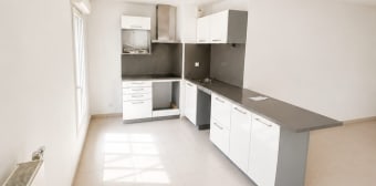 Image 2 - Appartement · Bordeaux (33300) · 4 pièces · 95m²