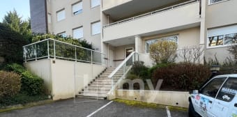 Image 2 - Parking/box · Ste Foy Les Lyon (69110) · 10m²