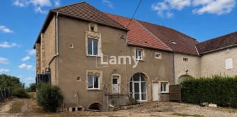 Image 1 - Maison/villa · Combeaufontaine (70120) · 8 pièces · 271m²