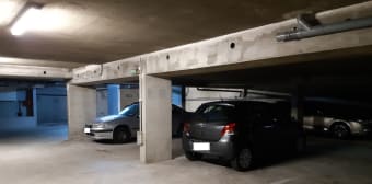 Image 2 - Parking/box · Carrieres Sous Poissy (78955) · 1 pièce · 13m²