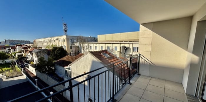 Image 1 sur 8 - Appartement  ·  Location · Rueil Malmaison (92500) · 4 pièces · 88m²