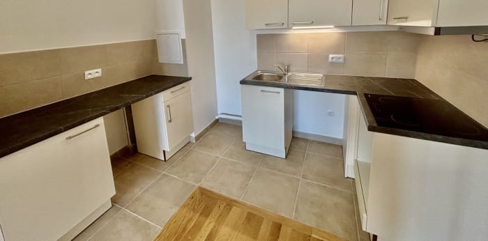 Image 1 sur 9 - Appartement  ·  Location · Rueil Malmaison (92500) · 4 pièces · 88m²