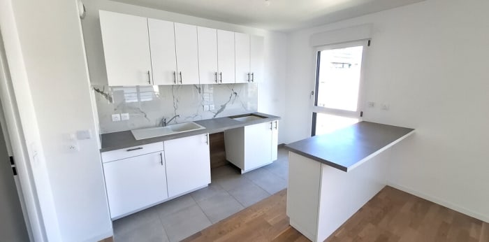 Image 4 sur 9 - Appartement  ·  Location · Rueil Malmaison (92500) · 4 pièces · 80m²