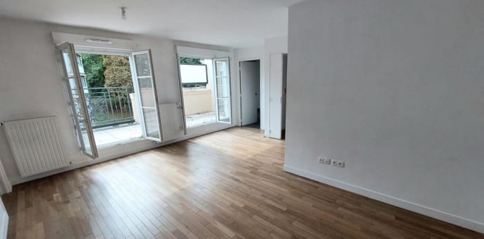 Image 2 sur 9 - Appartement  ·  Location · Le Plessis Robinson (92350) · 4 pièces · 83m²