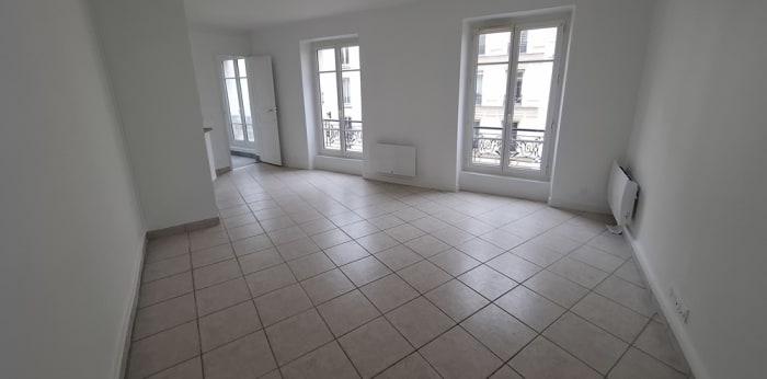 Image 1 sur 5 - Appartement  ·  Location · Paris (75018) · 1 pièce · 28m²
