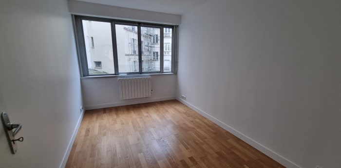 Image 5 sur 6 - Appartement  ·  Location · Paris (75017) · 3 pièces · 72m²