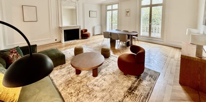 Image 2 sur 9 - Appartement  ·  Location · Paris (75017) · 4 pièces · 188m²