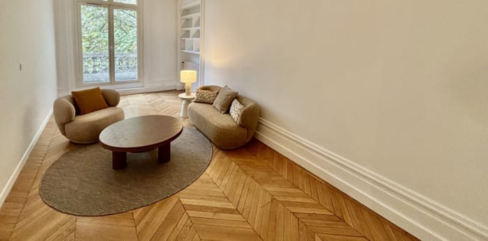 Image 4 sur 9 - Appartement  ·  Location · Paris (75017) · 4 pièces · 188m²