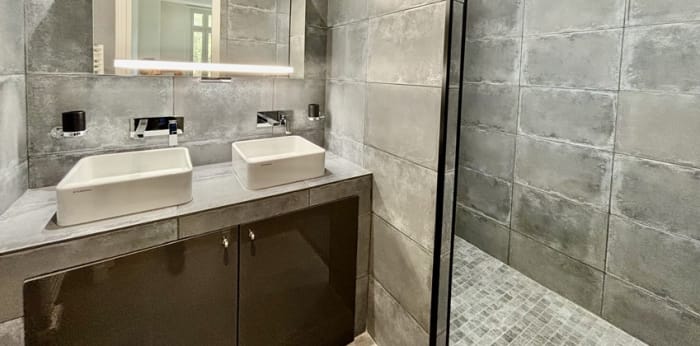 Image 8 sur 9 - Appartement  ·  Location · Paris (75017) · 4 pièces · 188m²
