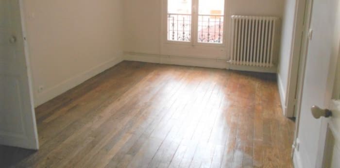 Image 1 sur 5 - Appartement  ·  Location · Paris (75010) · 3 pièces · 49m²