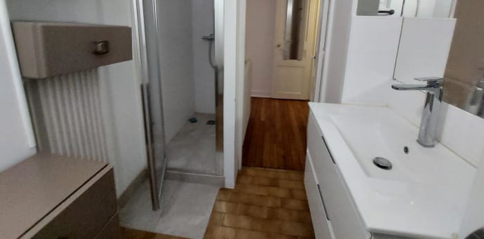 Image 5 sur 8 - Appartement  ·  Location · Paris (75007) · 3 pièces · 62m²