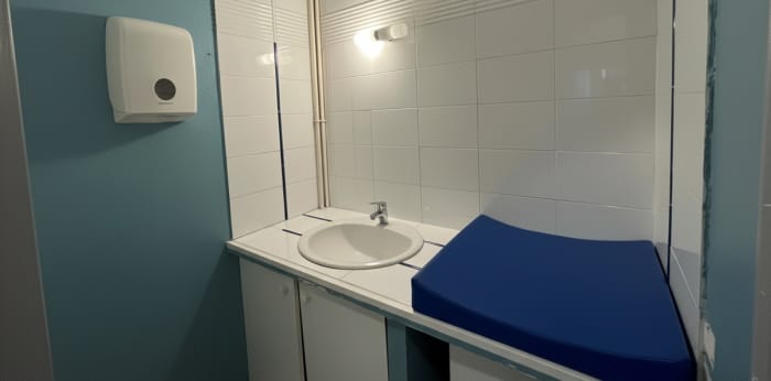 Image 12 sur 14 - Local  ·  Vente · Toulouse (31500) · 5 pièces · 64m²