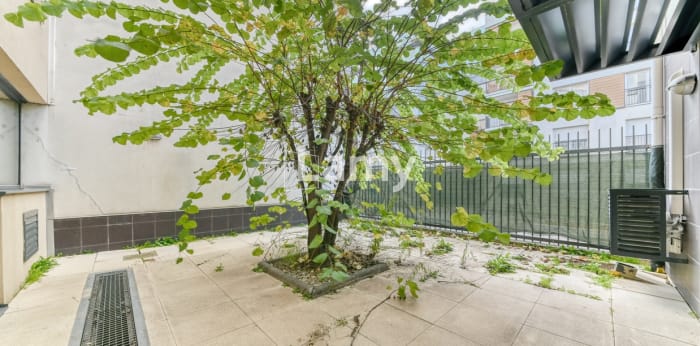 Image 1 sur 12 - Appartement  ·  Vente · Lyon (69007) · 1 pièce · 18m²