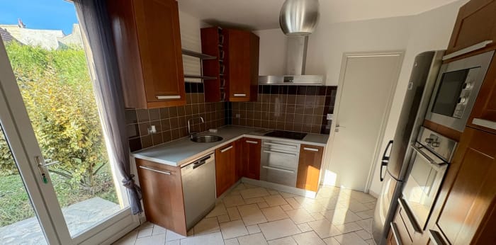 Image 4 sur 19 - Maison/villa  ·  Vente · Deuil La Barre (95170) · 5 pièces · 110m²