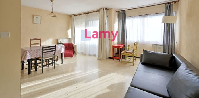 Image 1 sur 8 - Appartement  ·  Vente · Nimes (30900) · 2 pièces · 37m²