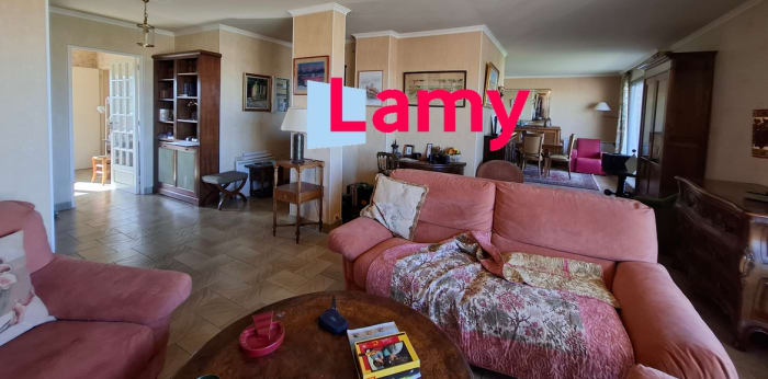 Image 4 sur 9 - Appartement  ·  Vente · Limoges (87000) · 5 pièces · 115m²