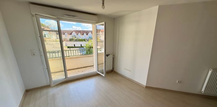 Image 3 sur 9 - Appartement  ·  Vente · Persan (95340) · 2 pièces · 37m²