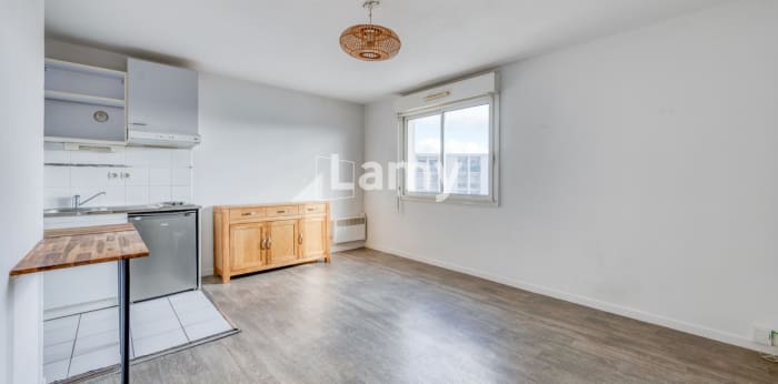 Image 1 sur 9 - Appartement  ·  Vente · Bordeaux (33000) · 2 pièces · 36m²