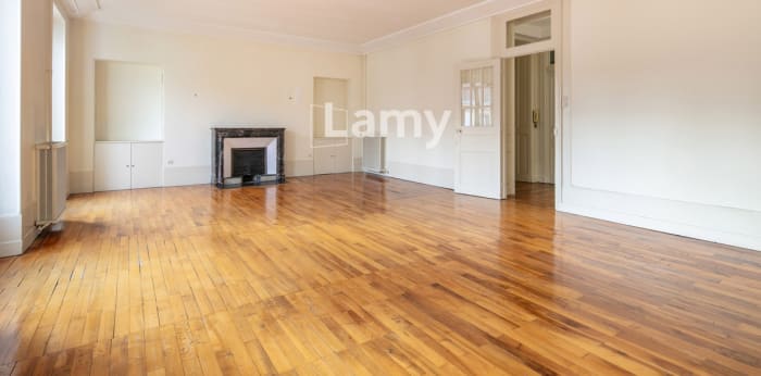 Image 11 sur 16 - Appartement  ·  Vente · Grenoble (38000) · 4 pièces · 119m²