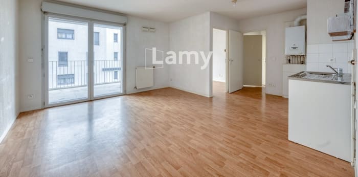 Image 1 sur 14 - Appartement  ·  Vente · Cenon (33150) · 3 pièces · 53m²