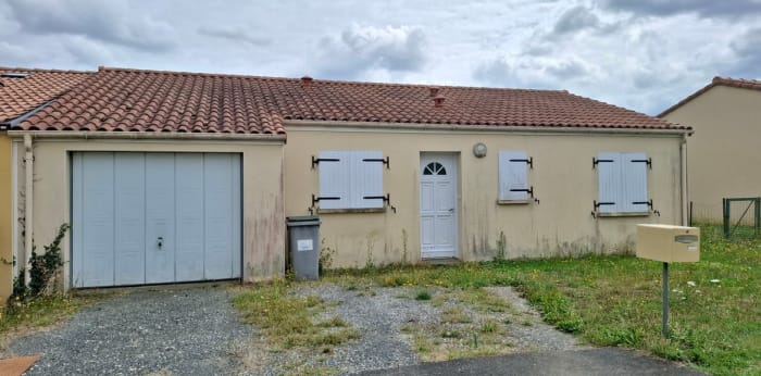 Image 1 sur 15 - Maison/villa  ·  Vente · La Regrippiere (44330) · 4 pièces · 81m²