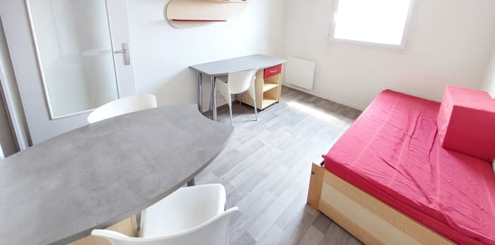 Image 1 sur 2 - Appartement  ·  Vente · Douai (59500) · 1 pièce · 19m²