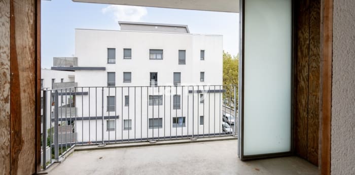 Image 3 sur 14 - Appartement  ·  Vente · Cenon (33150) · 3 pièces · 53m²