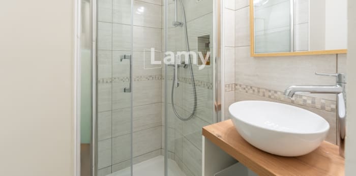 Image 6 sur 8 - Appartement  ·  Vente · Paris (75015) · 2 pièces · 26m²