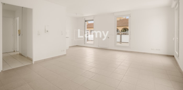 Image 4 sur 13 - Appartement  ·  Vente · Lyon (69009) · 5 pièces · 98m²