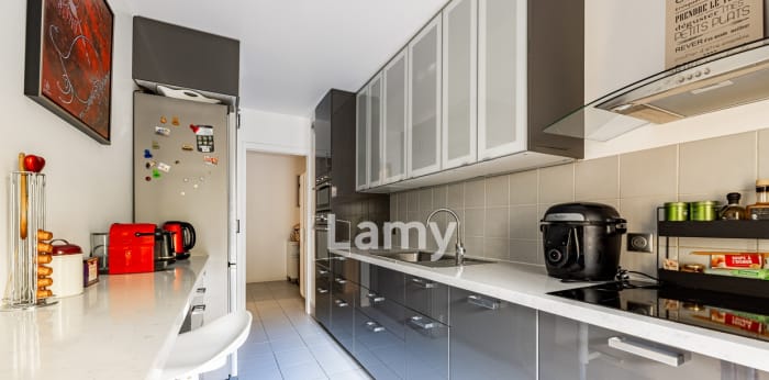 Image 6 sur 11 - Appartement  ·  Vente · Issy Les Moulineaux (92130) · 3 pièces · 77m²