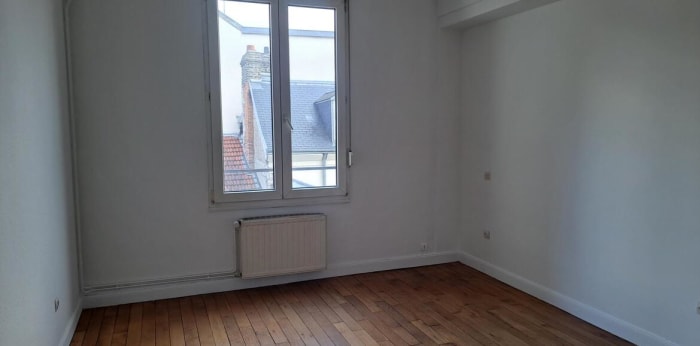 Image 10 sur 14 - Appartement  ·  Vente · Reims (51100) · 5 pièces · 107m²