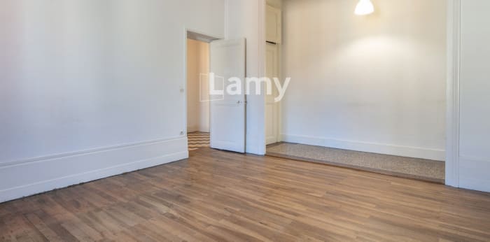 Image 9 sur 12 - Appartement  ·  Vente · Grenoble (38000) · 2 pièces · 78m²
