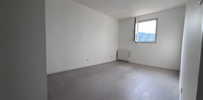 Image 2 sur 9 - Maison/villa  ·  Vente · Odenas (69460) · 4 pièces · 94m²