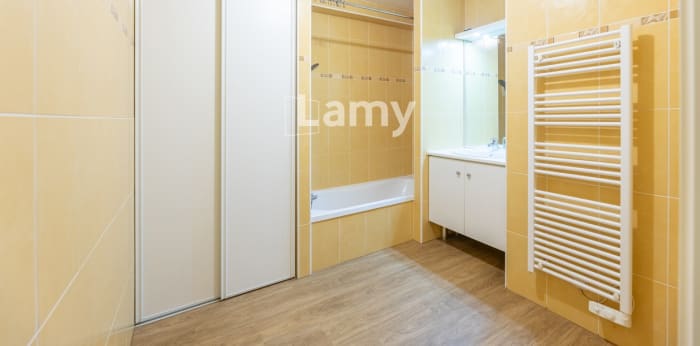 Image 7 sur 10 - Appartement  ·  Vente · Bayonne (64100) · 4 pièces · 91m²