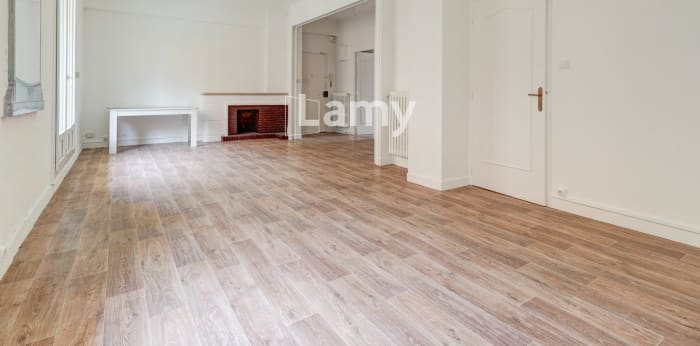 Image 9 sur 13 - Appartement  ·  Vente · Marseille (13002) · 5 pièces · 94m²